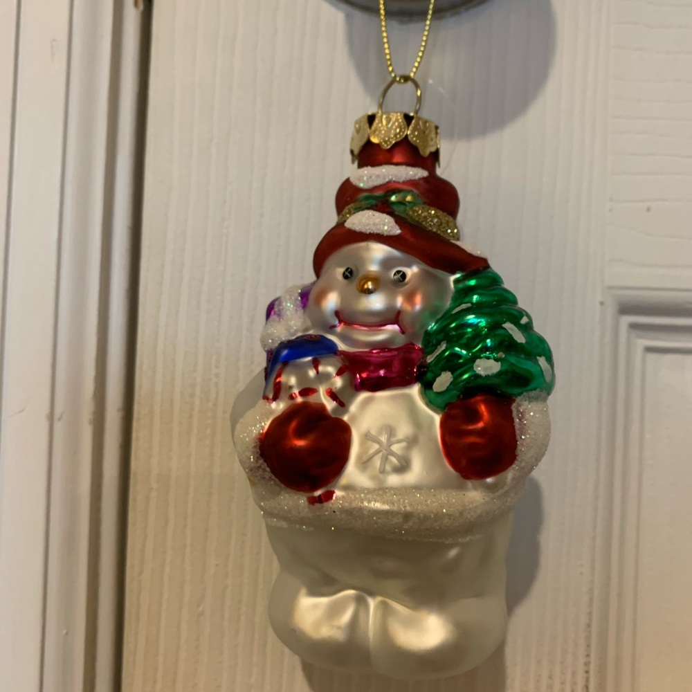 Beautiful glass snowman ornament